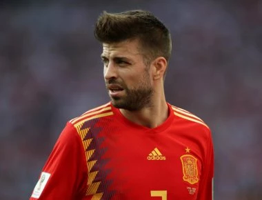 Φάρσα της Mundo Deportivo με τον Πικέ να «κρεμάει» τα παπούτσια του το 2020 για να γίνει πρόεδρος της Μπαρτσελόνα